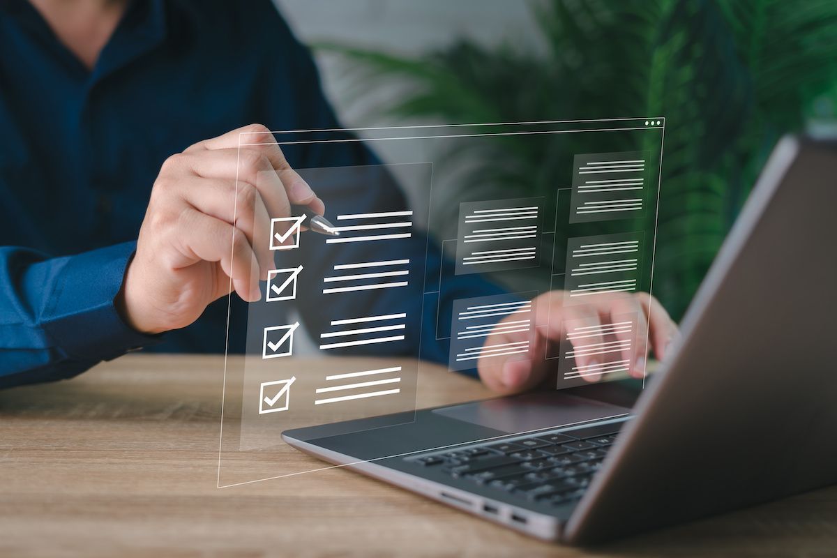 Entrepreneur discussing financial plans with team